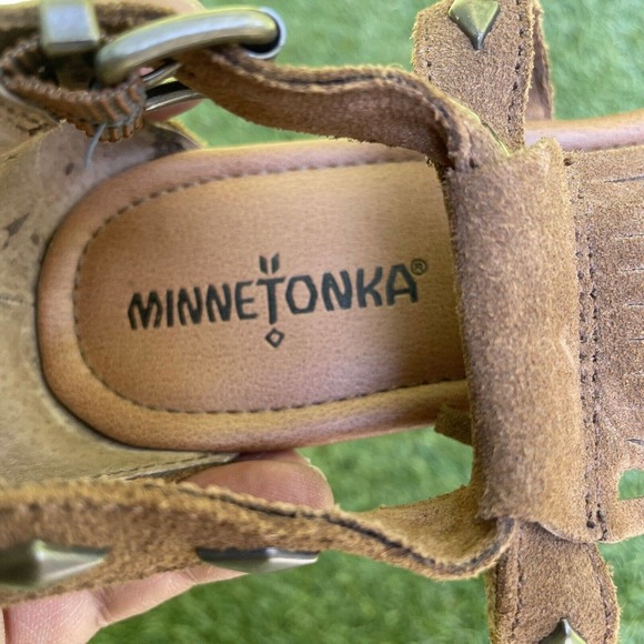 Minnetonka Tan Merriam Fringe Studded Gladiator Wedge Suede Sandals Size 7 - Picture 7 of 8
